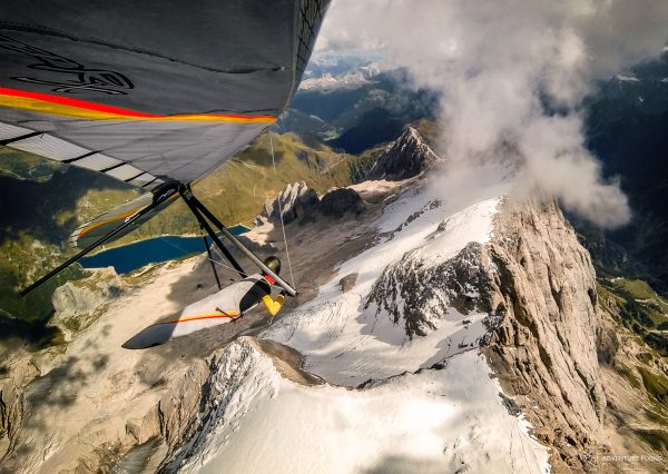 Hang gliding in the Dolomites